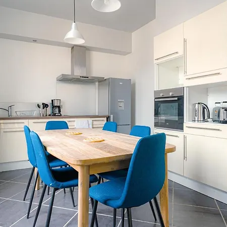 Pensionat Coeur De #h3 - Wifi Et Netflix - Lave Linge - Partage - Privee