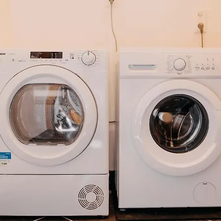 Pensionat Coeur De #h3 - Wifi Et Netflix - Lave Linge - Partage - Privee *